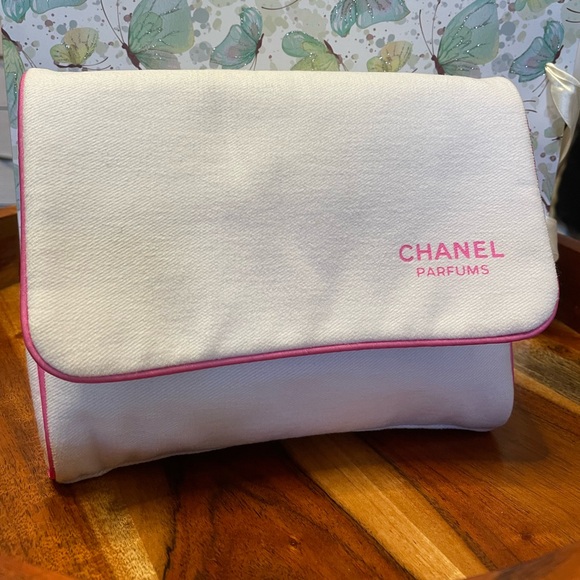 CHANEL Handbags - New Chanel cosmetics bag